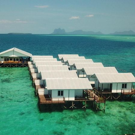 Shun Shun Water Bungalows Hotel Semporna Exterior foto