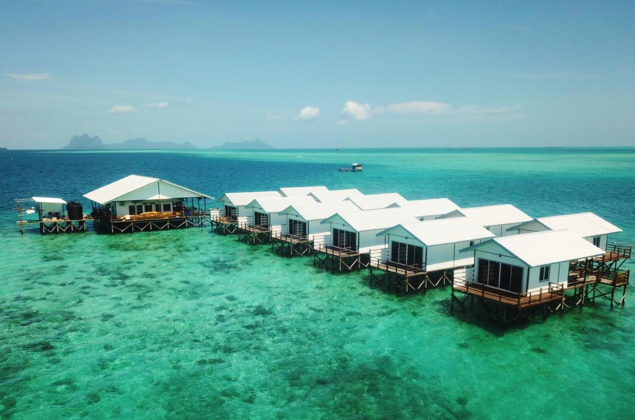 Shun Shun Water Bungalows Hotel Semporna Exterior foto