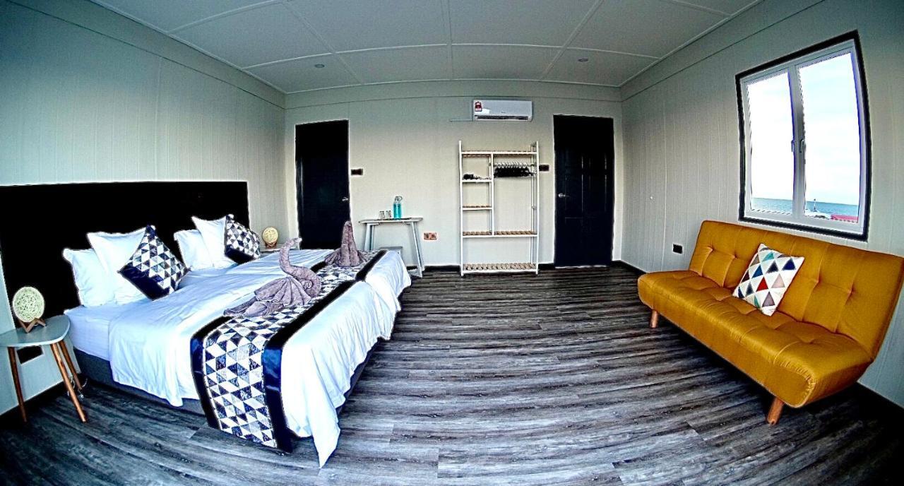 Shun Shun Water Bungalows Hotel Semporna Exterior foto