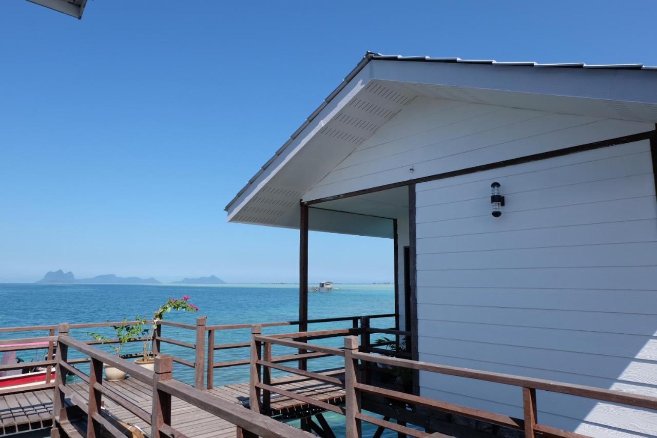 Shun Shun Water Bungalows Hotel Semporna Exterior foto